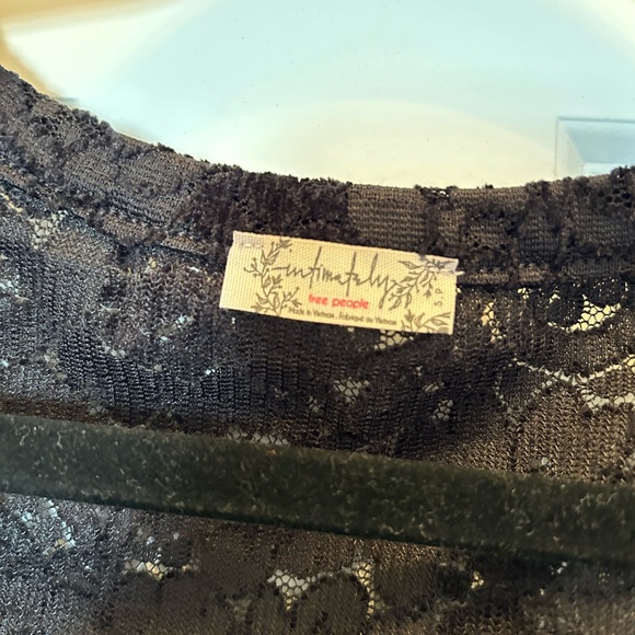 Free People long sleeve lace top - Picture 2 of 3